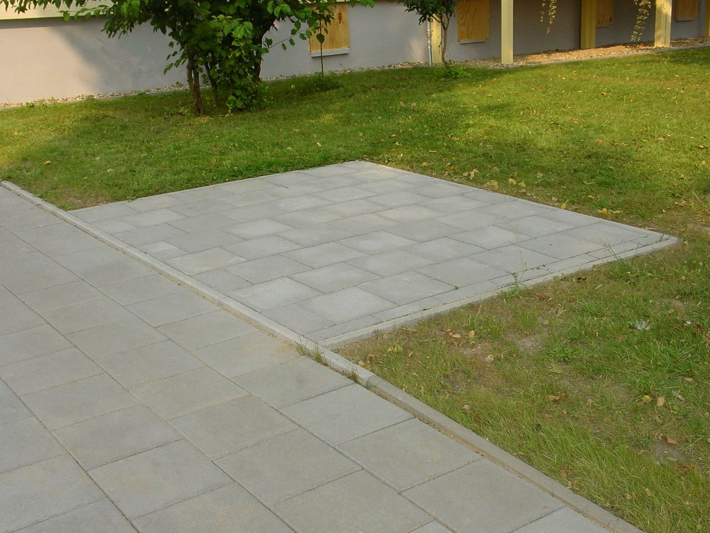 Gehwegplatte 30 / 30 / 5 cm grau