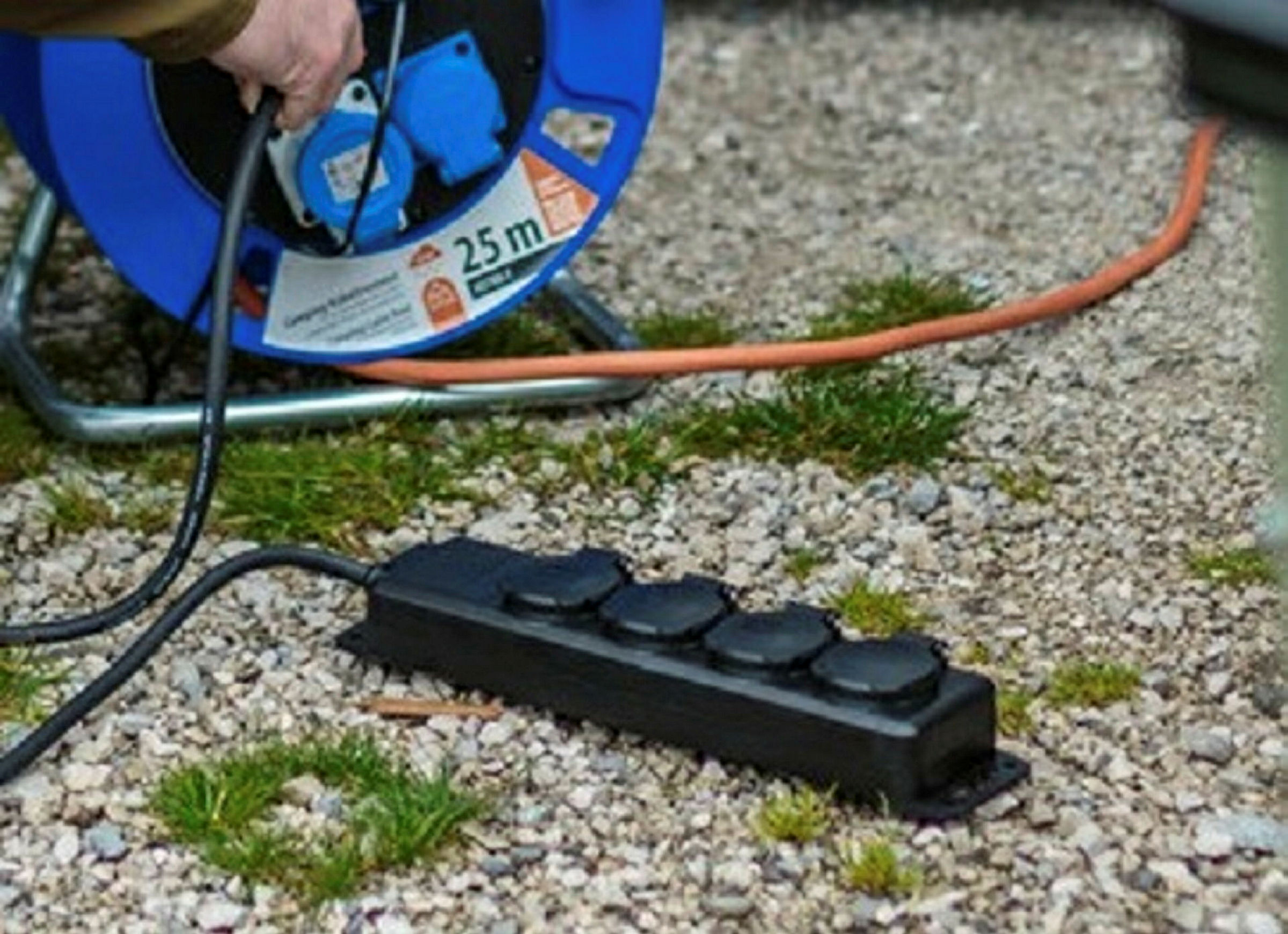 Std-Verteiler 4fach 2m H07RN-F3G1.5 schwarz, ohne Schalter IP44