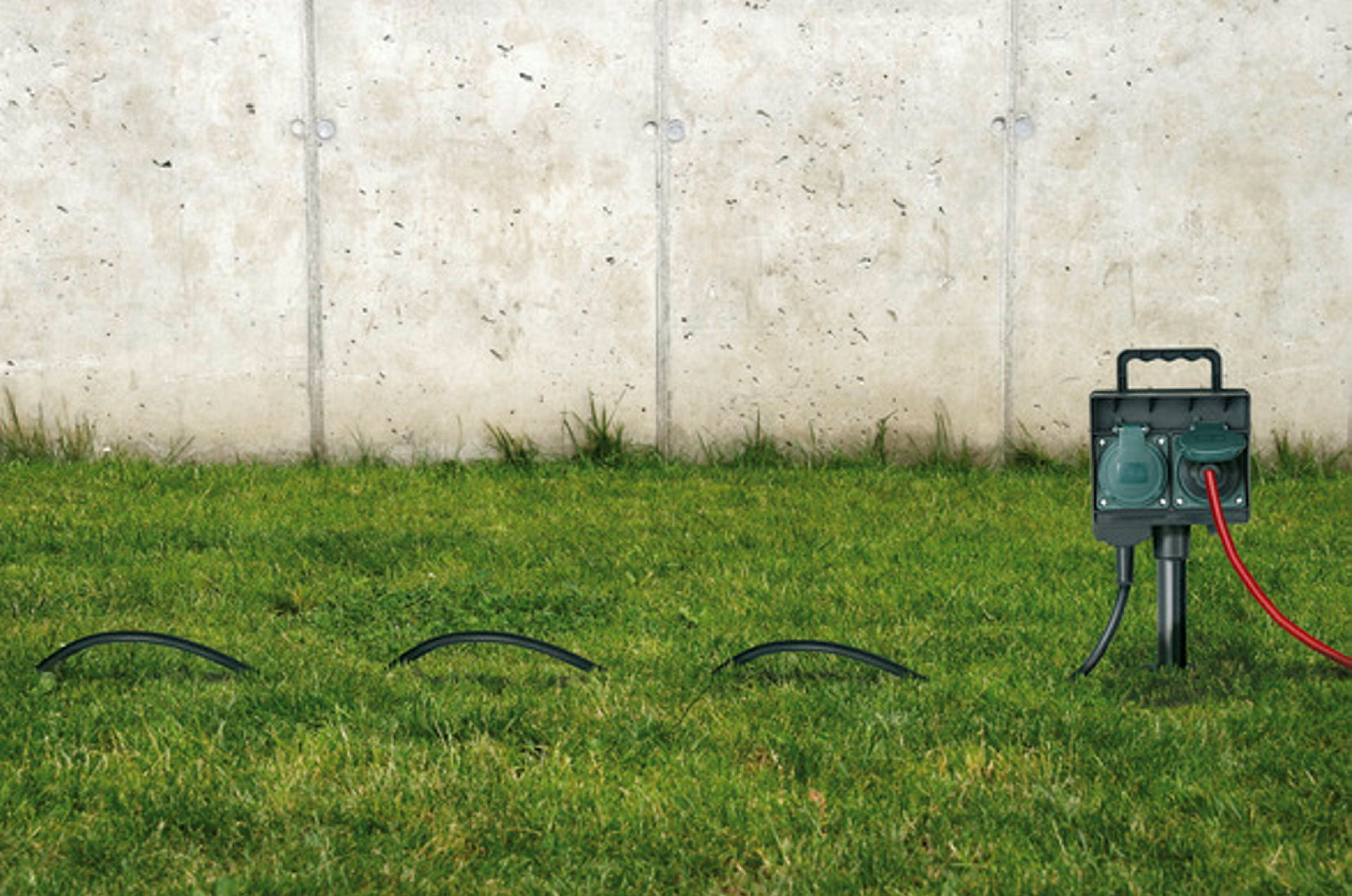Gartensteckdose mit Erdspiess 2-Fach 1,4m Kabel H07RN-F3G1,5