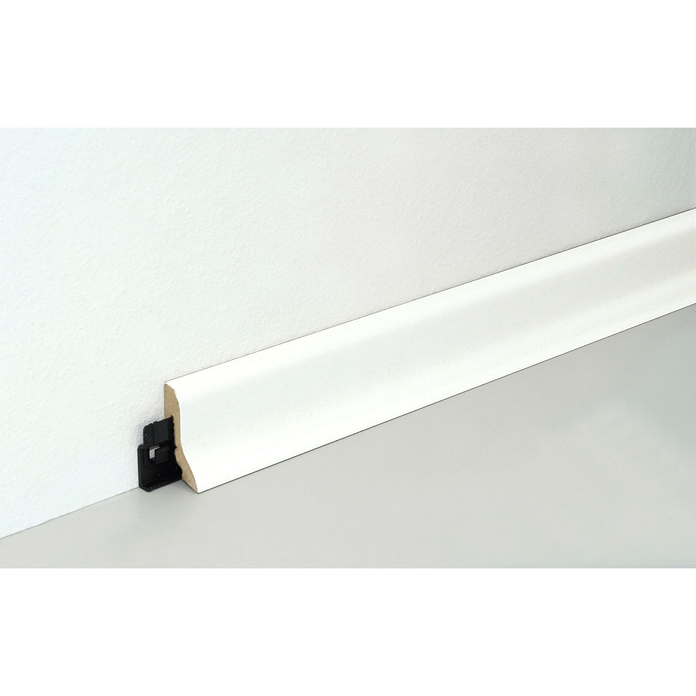 Sockelleiste 18,5x38,5x2400mm, weiß foliert (RAL9016), überstreichbar