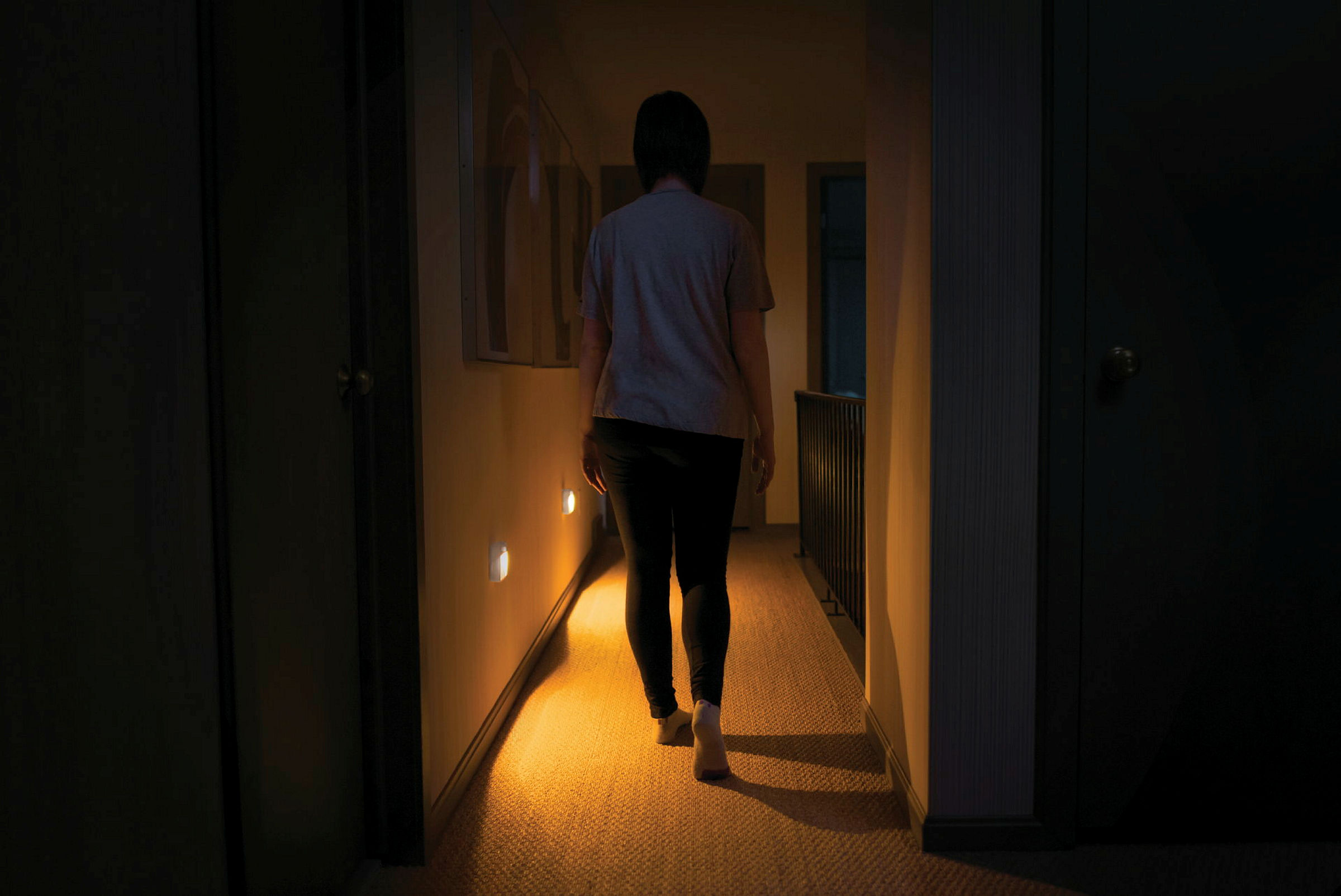 Der MB720A ist eine batteriebetriebene LED Schlaf- und Treppenbeleuchtung u