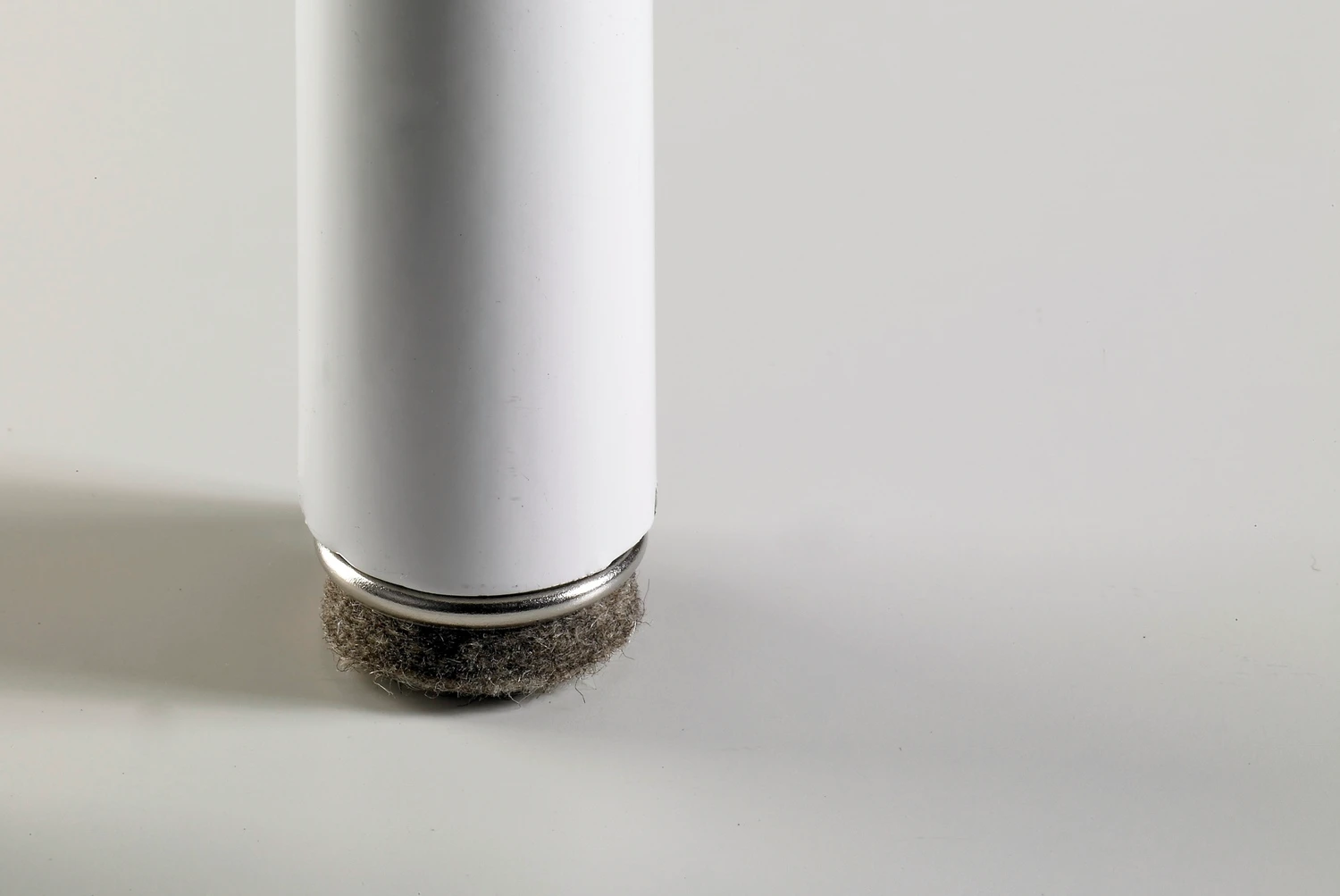 Parkettgleiter D24mm zum Anschrauben, grau, 24 Stück