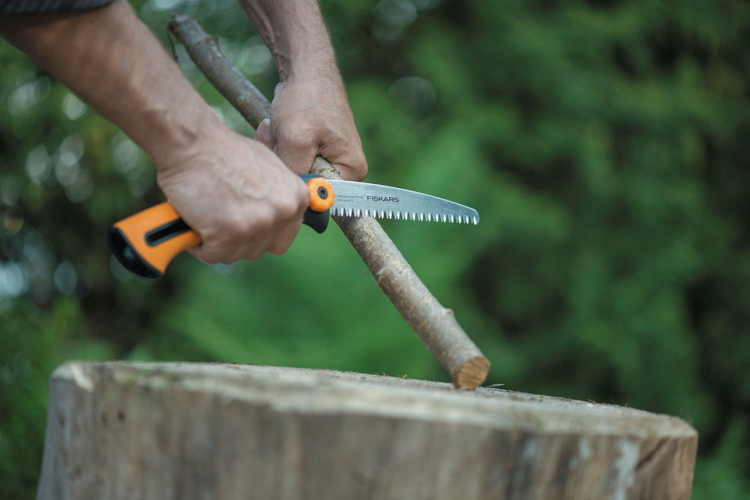 Fiskars Handsäge Xtract, SW73 Grobzahnung, Sägeblattlänge: 16 cm Einziehbar