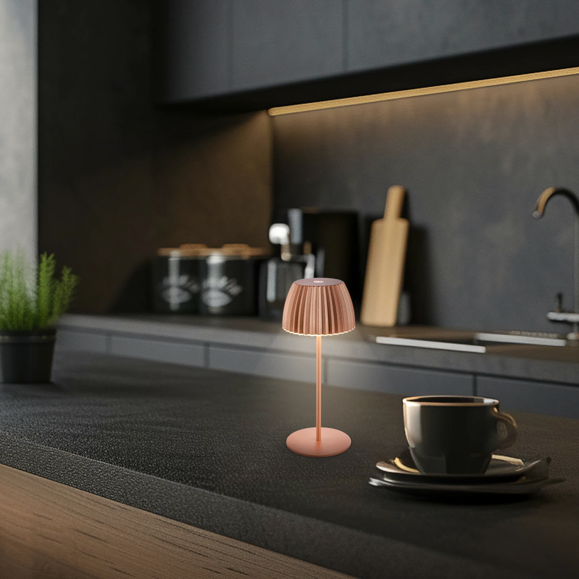 Brilo unplugged RIFFLE Akku Mini Tischleuchte mit Lichtkante - Kupfer