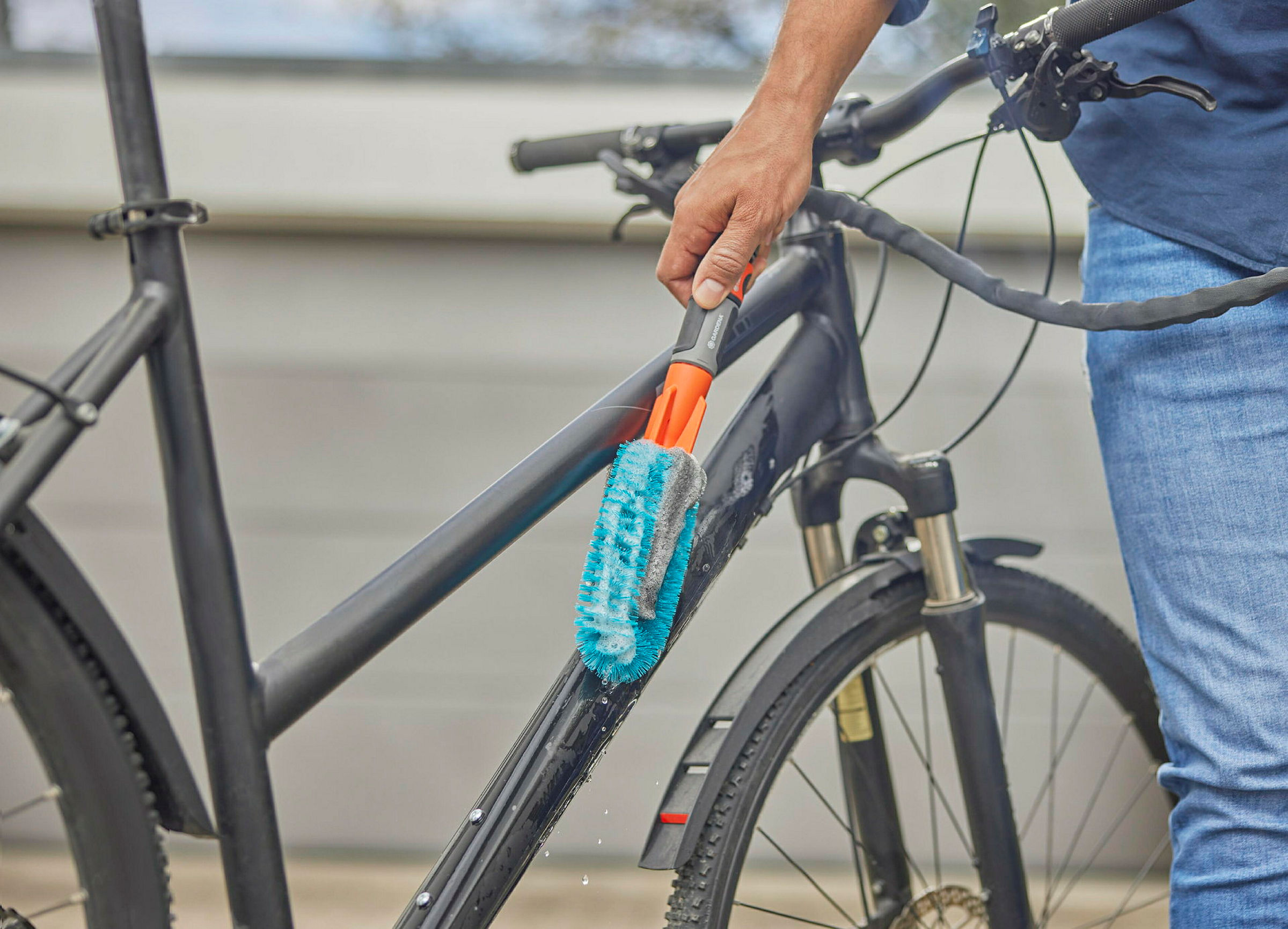 GARDENA Cleansystem Fahrradbürste, Reinigung von Fahrrädern, Anhängern und