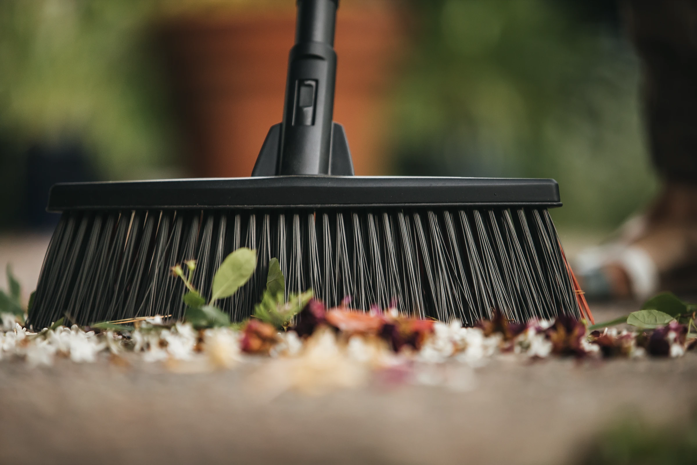 Fiskars Solid Allzweckbesen M Solid Allzweckbesen M