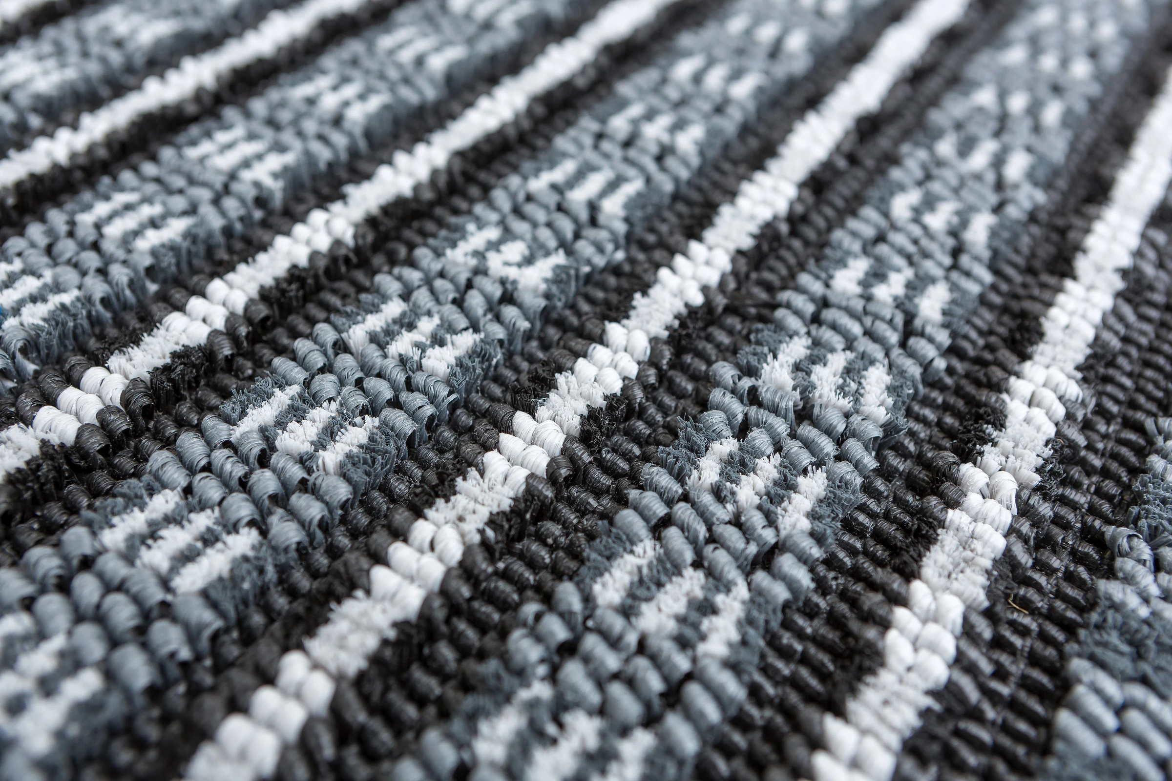 Poly Brush 40x60cm C.041 schwarz/silber