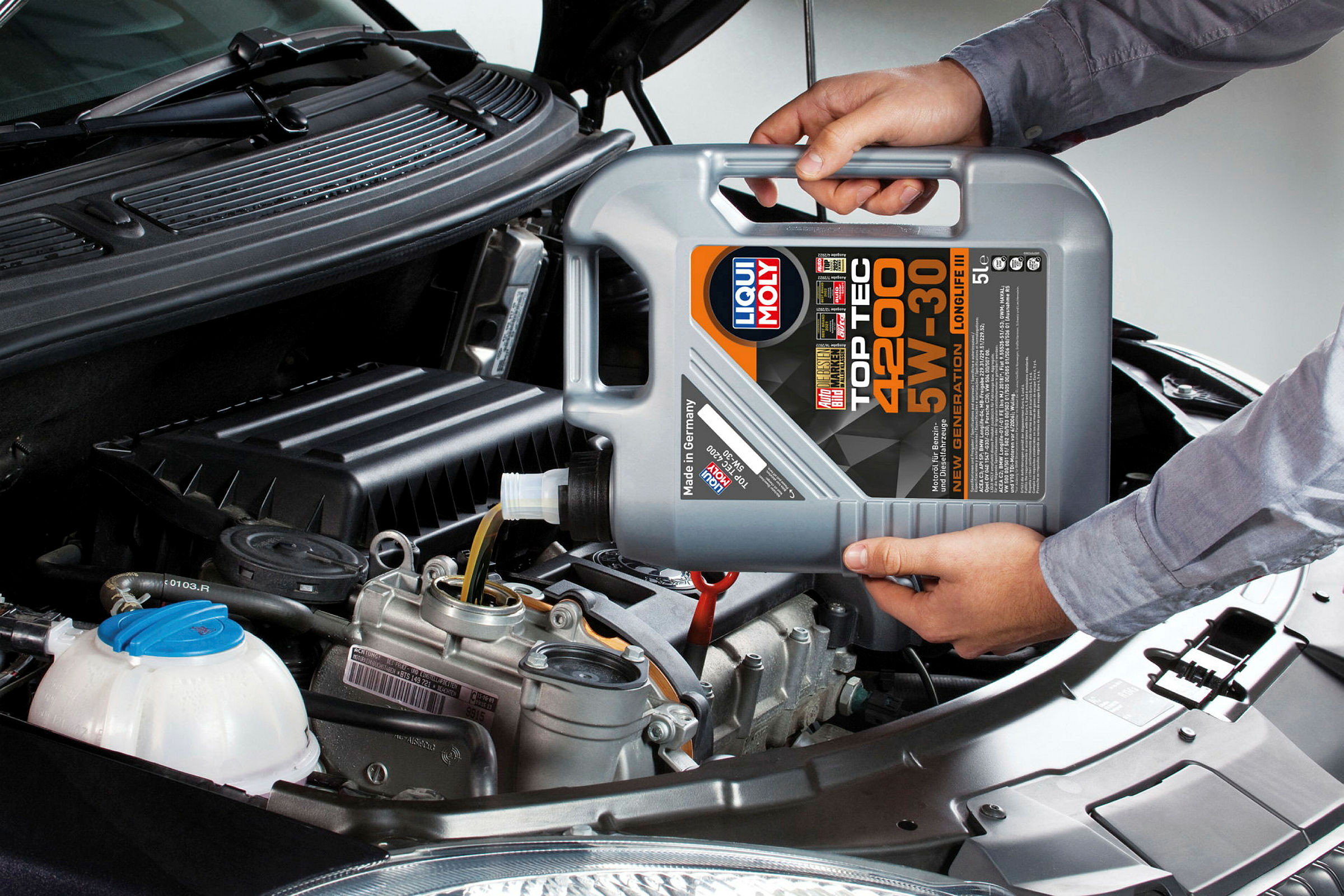 Top-Tec 4200 5 W-30