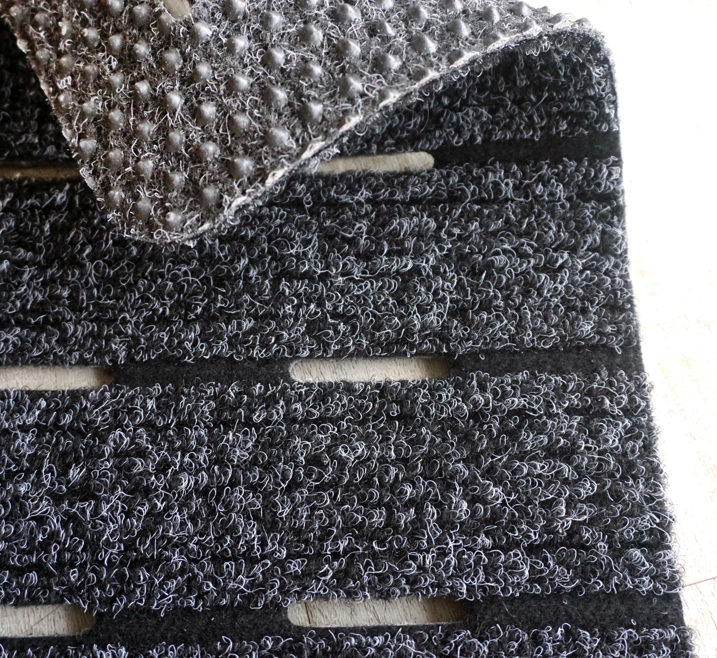 Perfo Rips 40x60cm C.043 grau