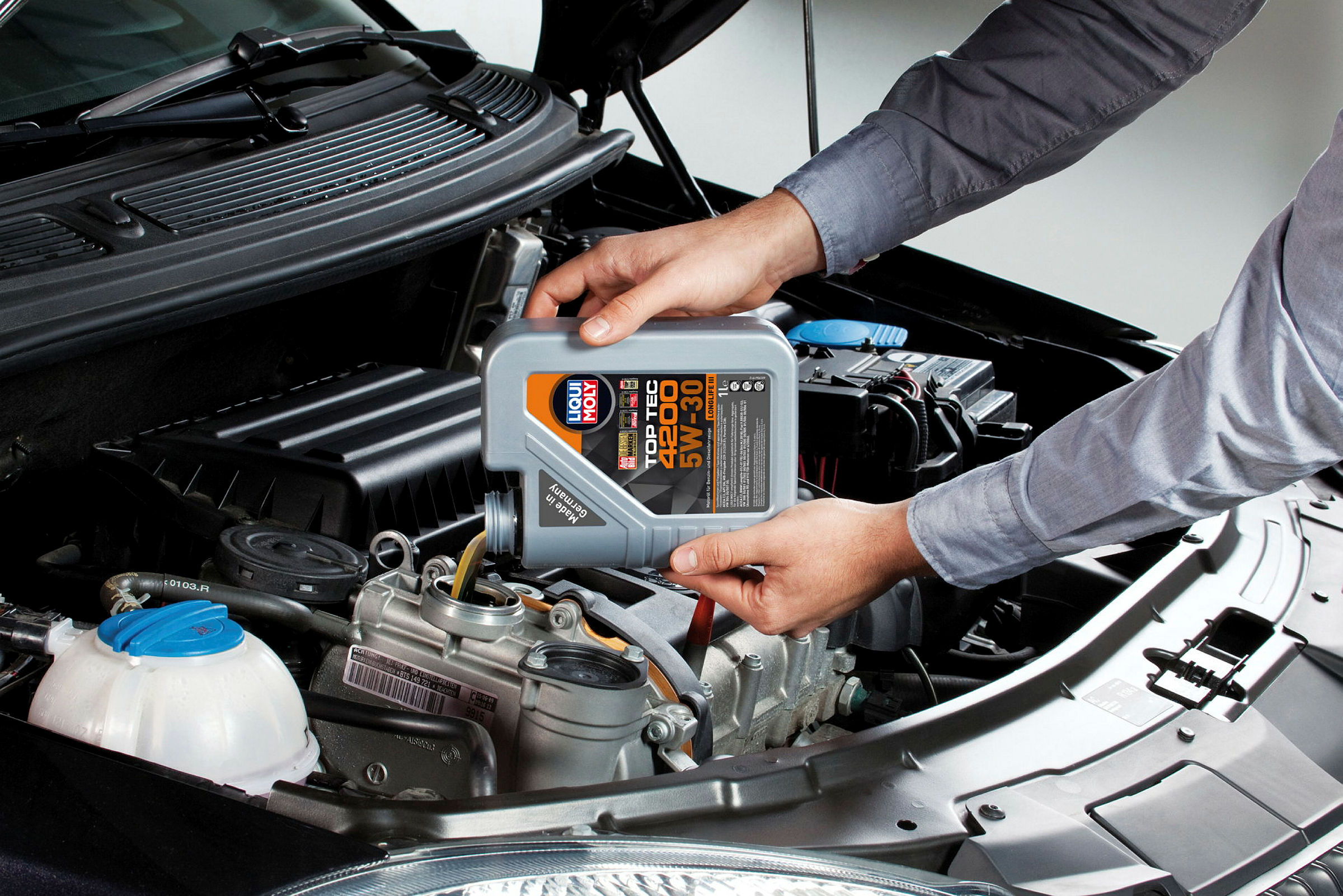 Top-Tec 4200 5 W-30